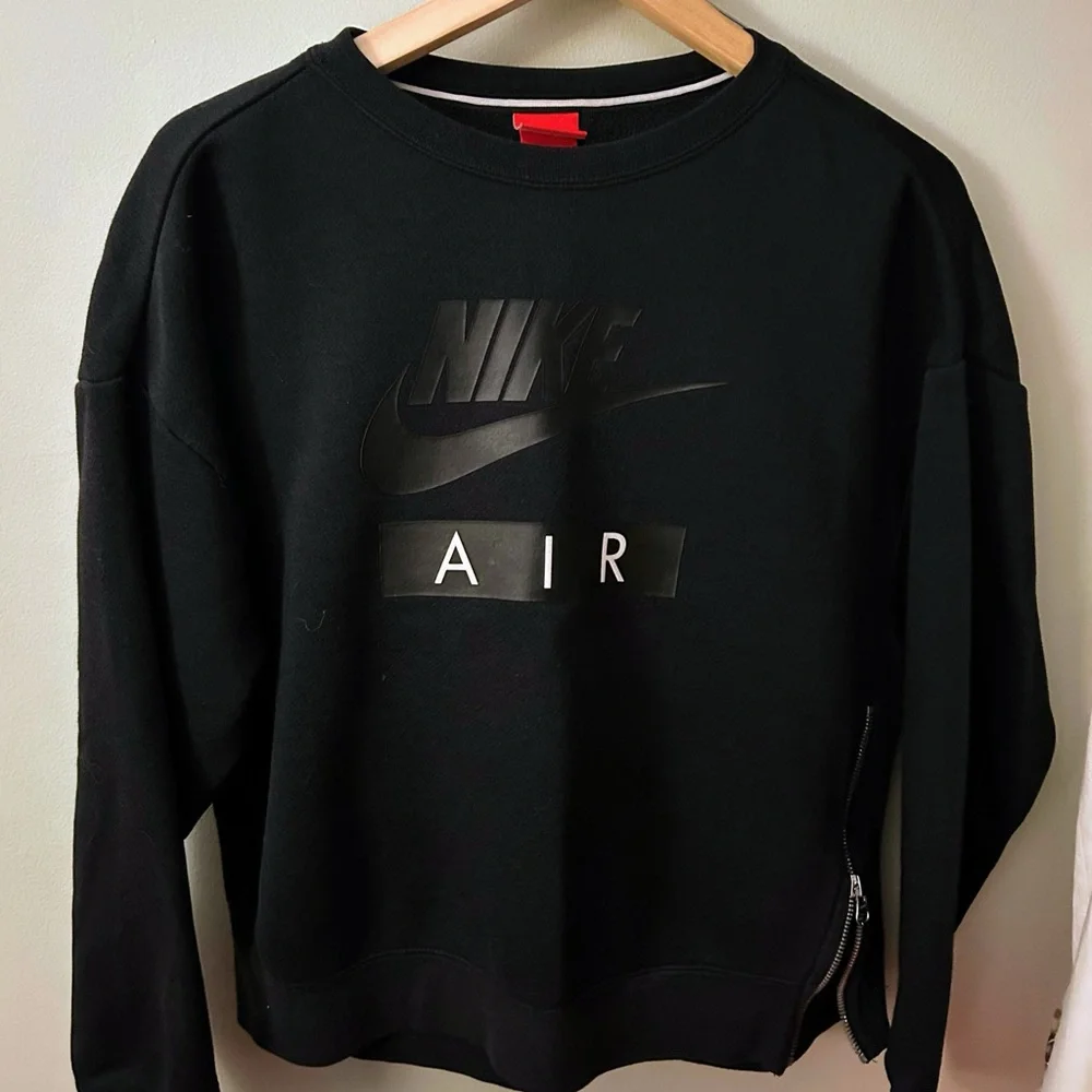 NIKE Air Cropped Crewneck Sweatshirt Black XS | Side Zip Athleisure